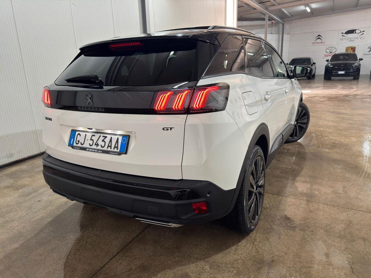 Peugeot 3008 BlueHDi 130 S&S EAT8 Active Pack