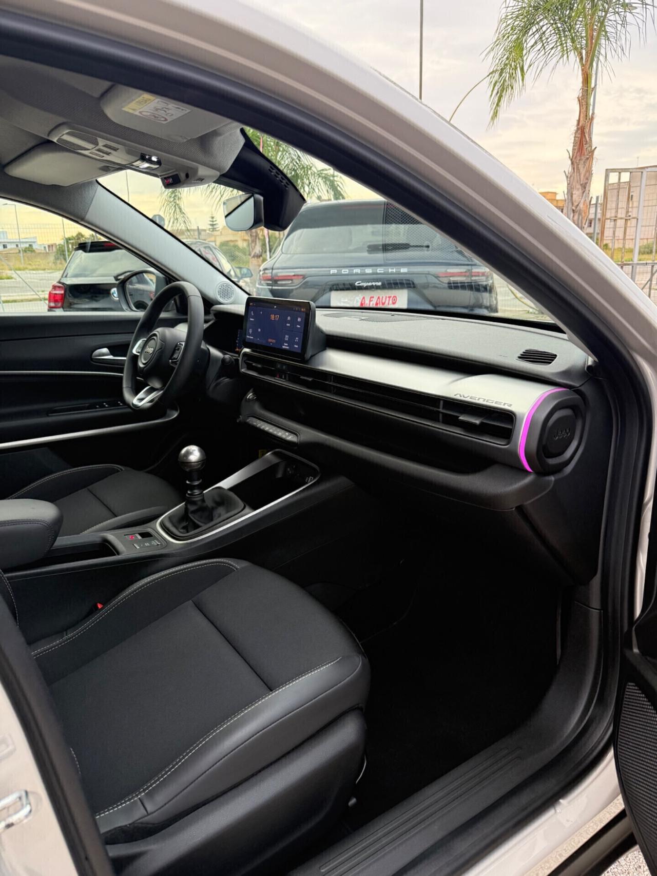 Jeep Avenger 1.2 Turbo 100 CV Summit