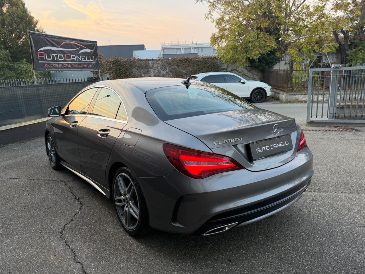 Mercedes-benz CLA 180 180d PREMIUM PACK RETROCAMERA SENSORI PELLE