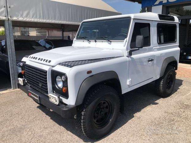 Land Rover Defender AUTOCARRO 2 POSTI IVS ESP