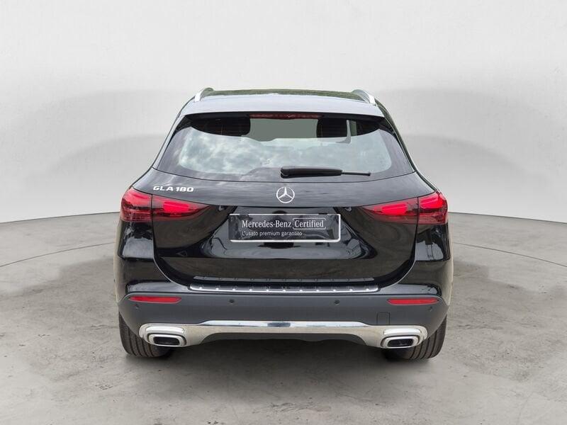 Mercedes-Benz GLA 180 Progressive Advanced Plus auto