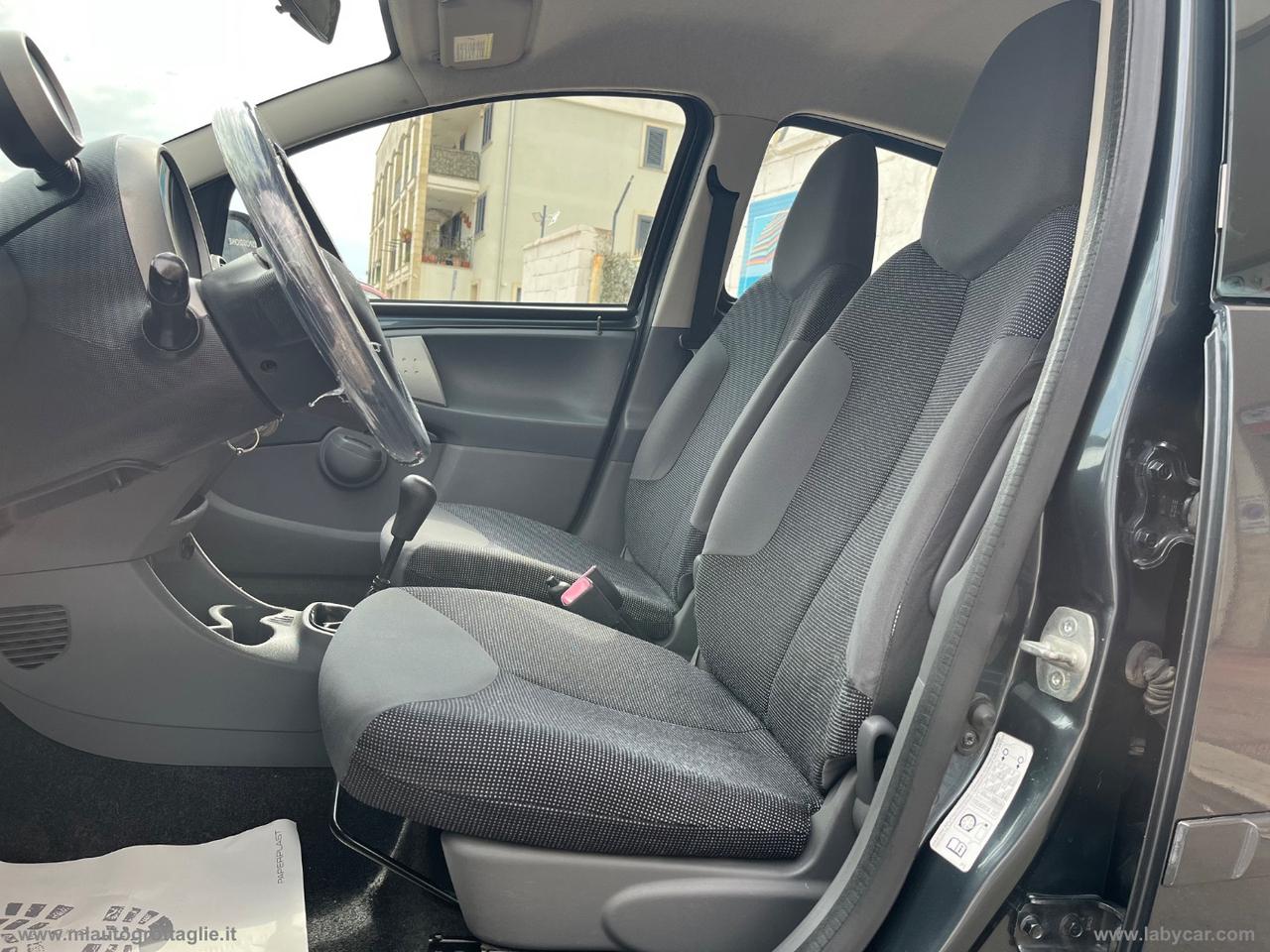 PEUGEOT 107 1.0 68 CV 5p. Urban Move