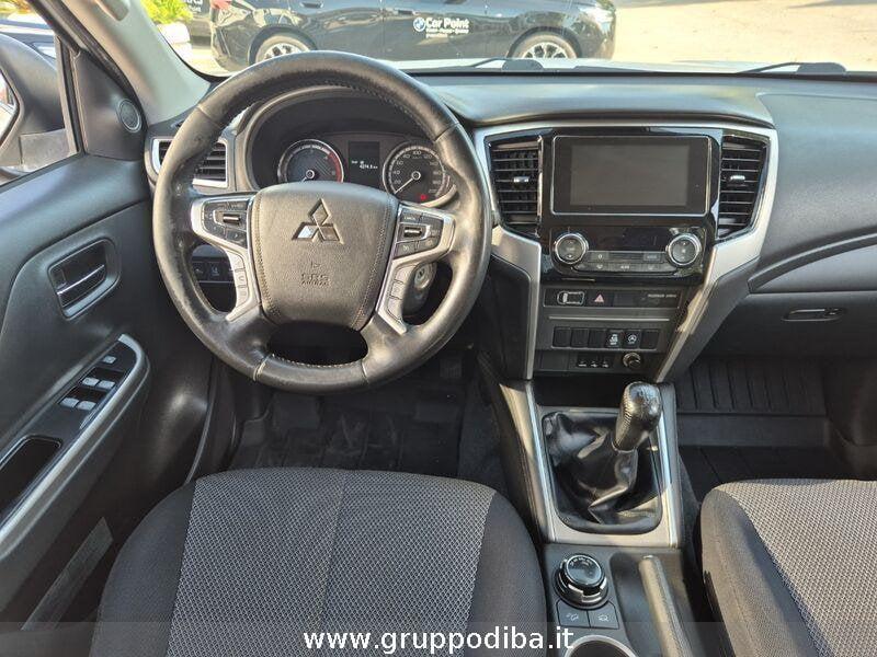 Mitsubishi L200 Cab VI 2019 Diesel d.cab 2.3d Invite Connect 4wd 150cv