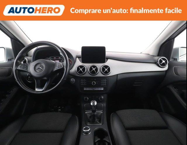 MERCEDES-BENZ B 180 Sport