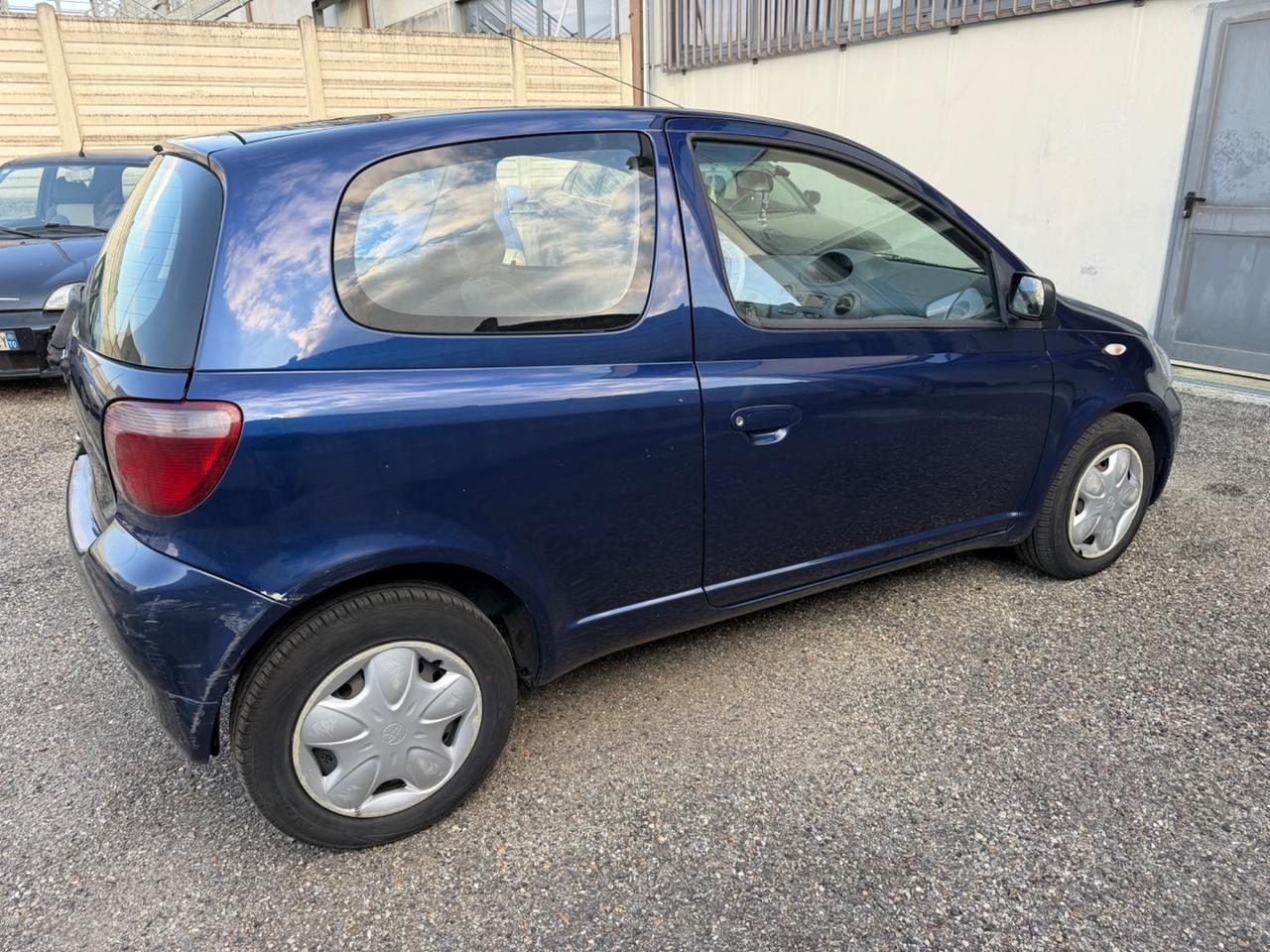 Toyota Yaris 1.0i 16V cat 3 porte