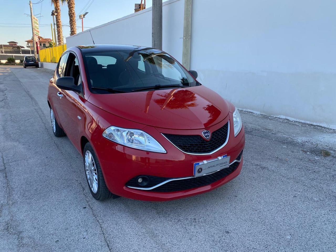 Lancia Ypsilon 1.2 69 CV GPL Ecochic Gold