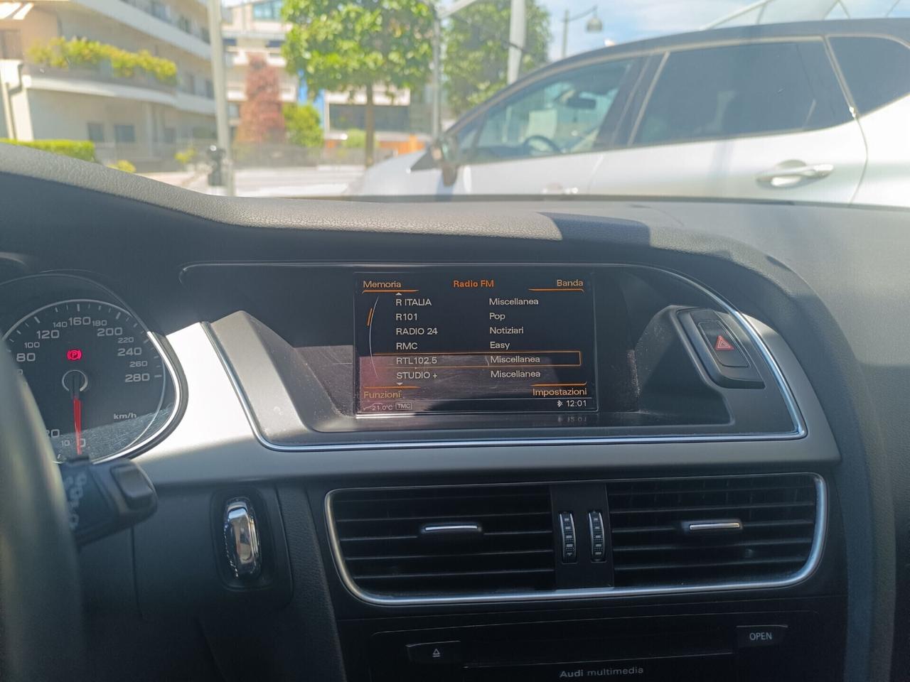 Audi A4 Avant 2.0TDI Multitronic NAVIGATORE 2 TRENI GOMME