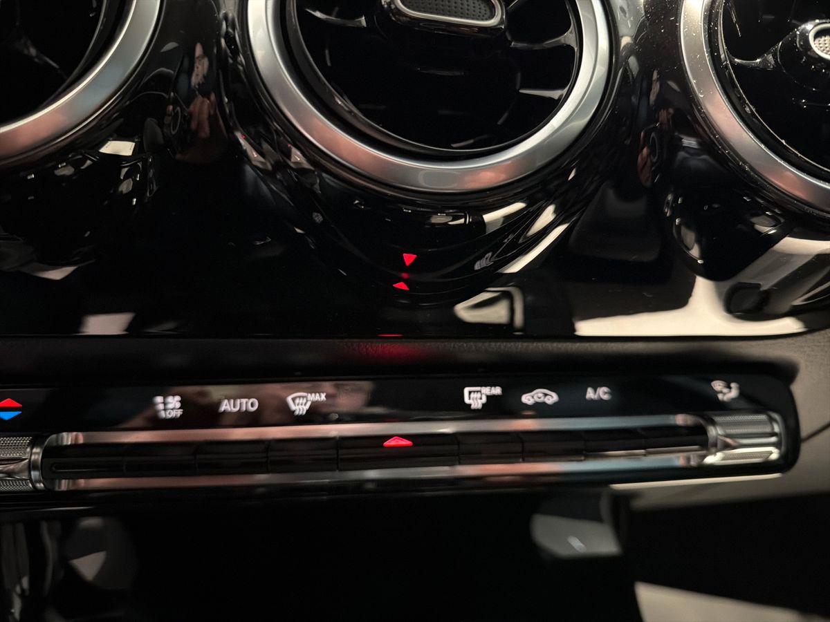 Mercedes-Benz A 180 Premium auto