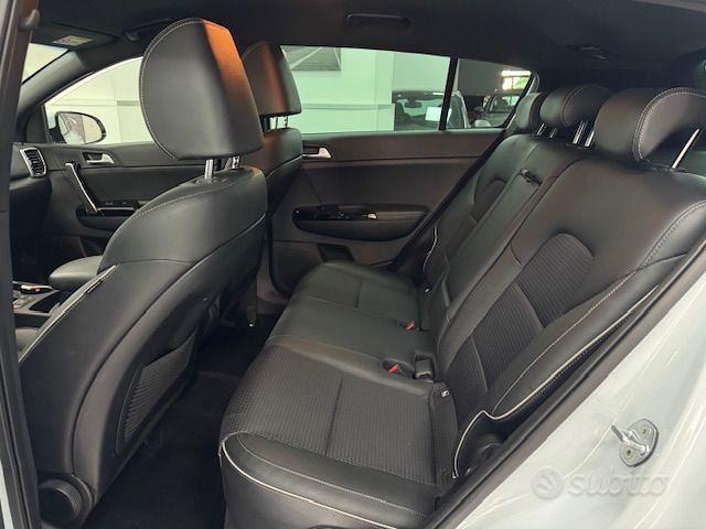 Kia Sportage 1.6 t-gdi GT Line Premium Pack awd 17