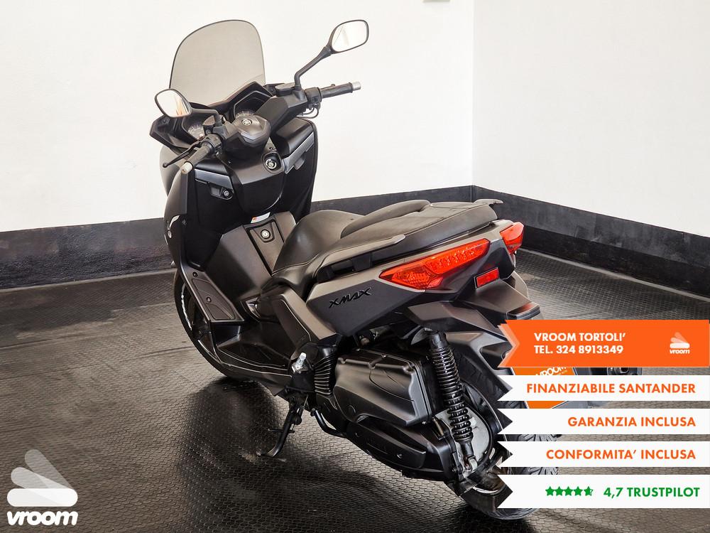 YAMAHA X MAX 400