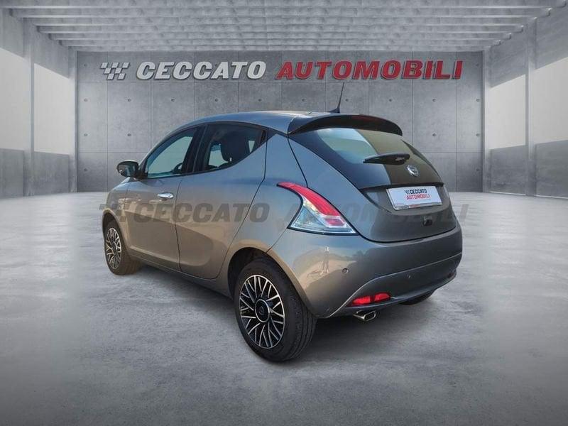 Lancia Ypsilon Ypsilon 1.0 firefly hybrid Platino s&s 70cv