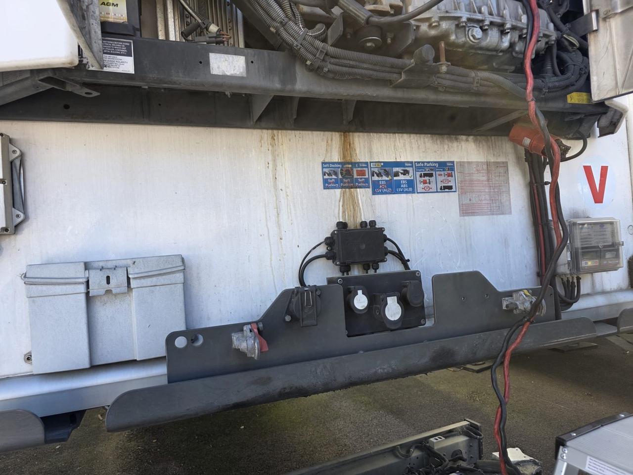 SEMIRIMORCHIO FRIGO LAMBERET 2015 (ATP FRC 05/2027)