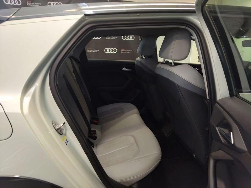 Audi A1 A1 allstreet 30 1.0 tfsi Identity Contrast 110cv s tronic