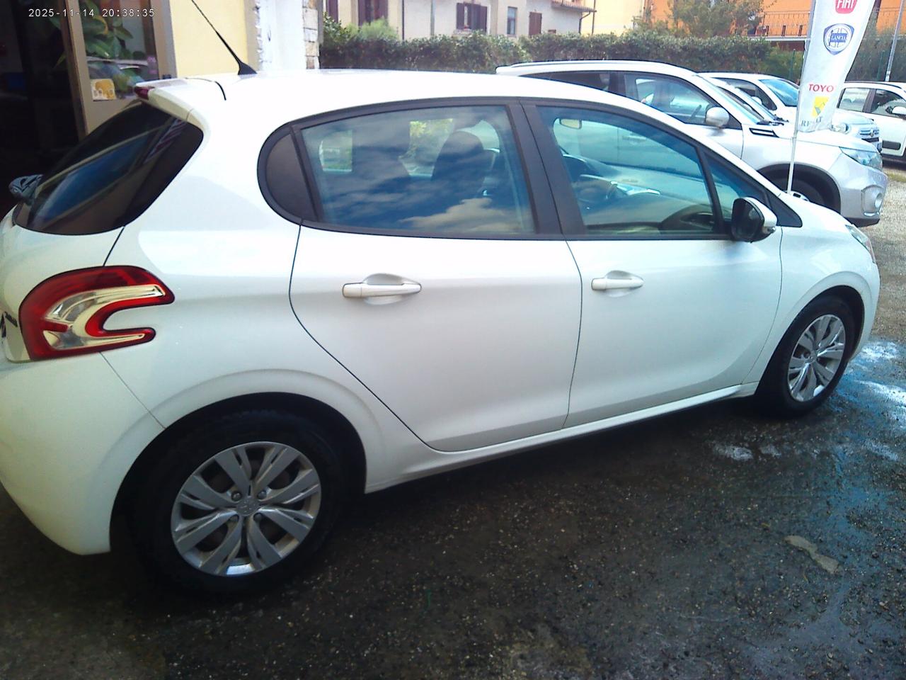Peugeot 208 1.4 HDi 68 CV 5 porte Active
