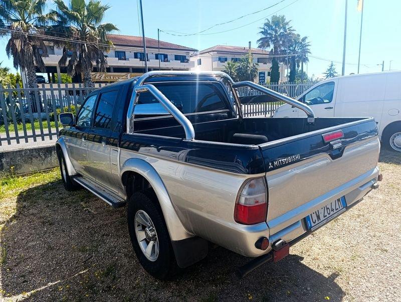 Mitsubishi L200 L200 2.5 TD cat 4WD Double Cab Invite