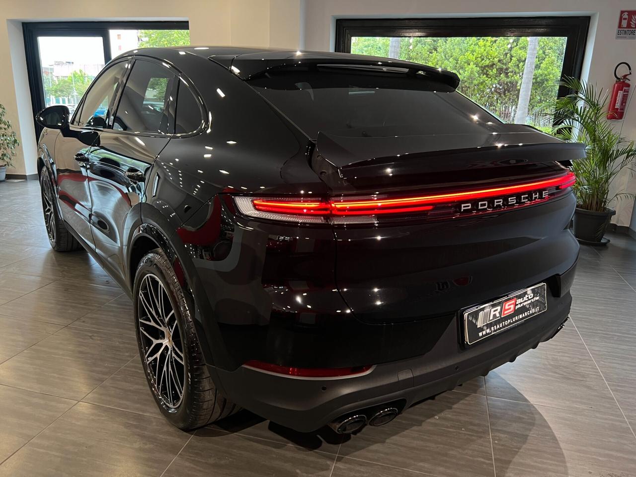 Porsche Cayenne Coupé 3.0 V6 - 3Screens