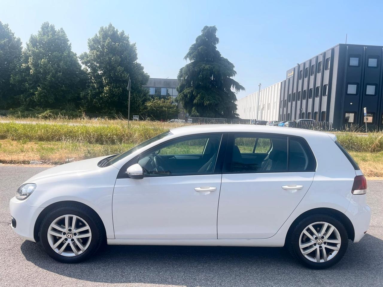 Volkswagen Golf 1.6 TDI DPF 5p.