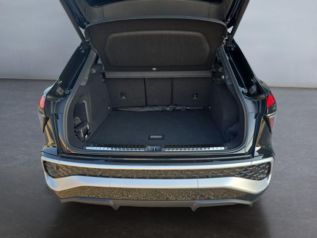 AUDI Q3 e-hybrid 200 kW S tronic S line edition