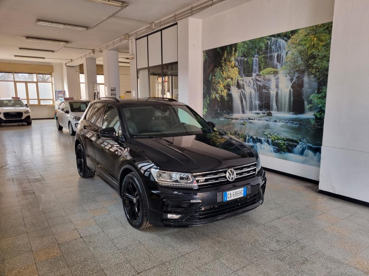 Volkswagen Tiguan 1.6 TDI R-Line, Black Pack, Full led
