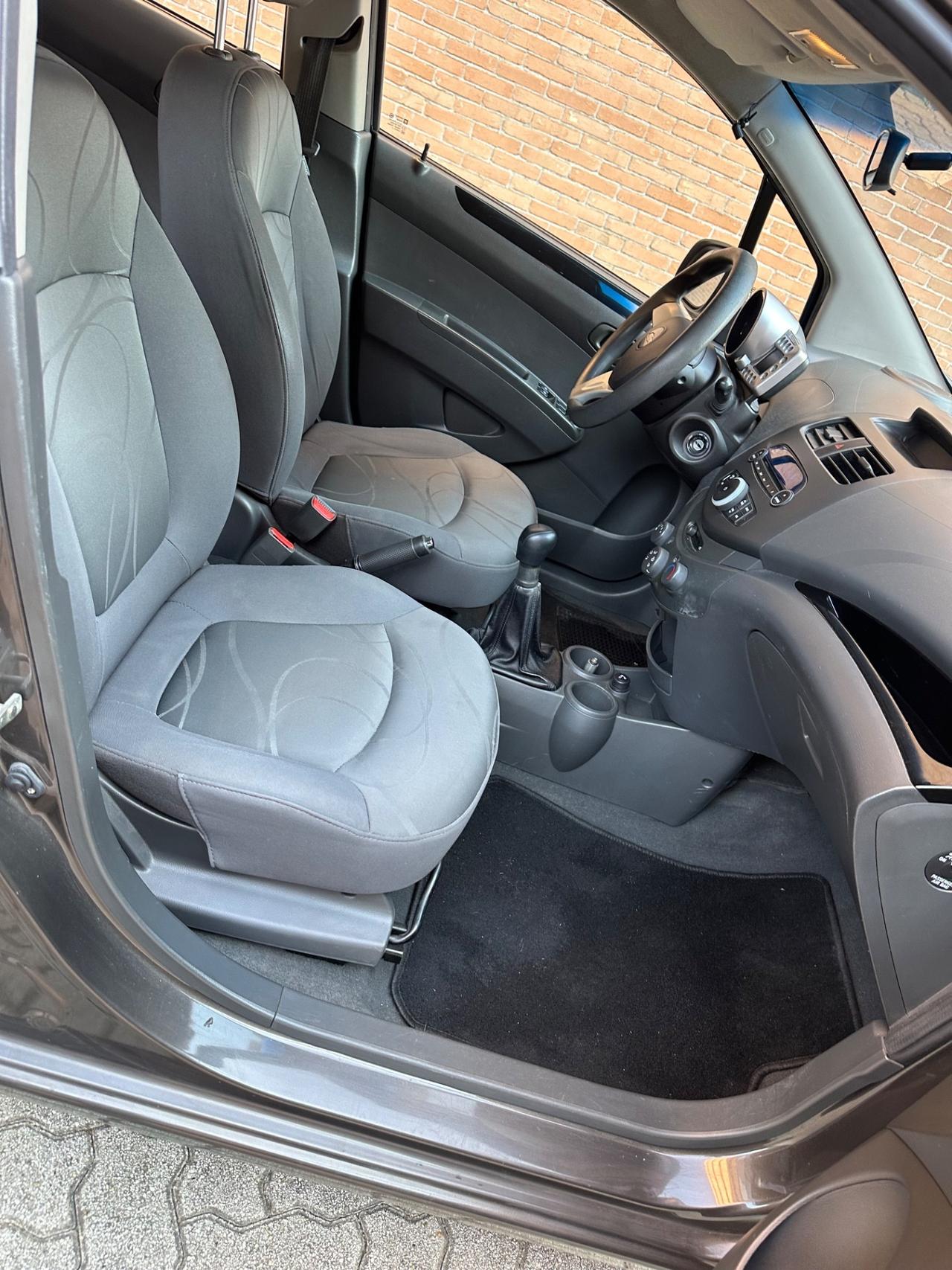 Chevrolet Spark 1.0 GPL Eco Logic Pink Lady Special Edition