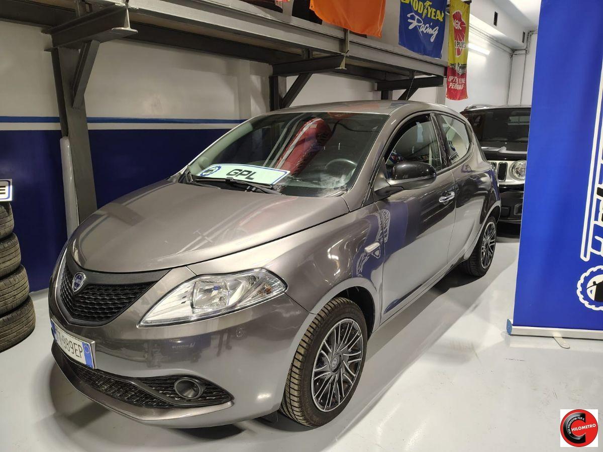 LANCIA Ypsilon1.2GPL 69CV