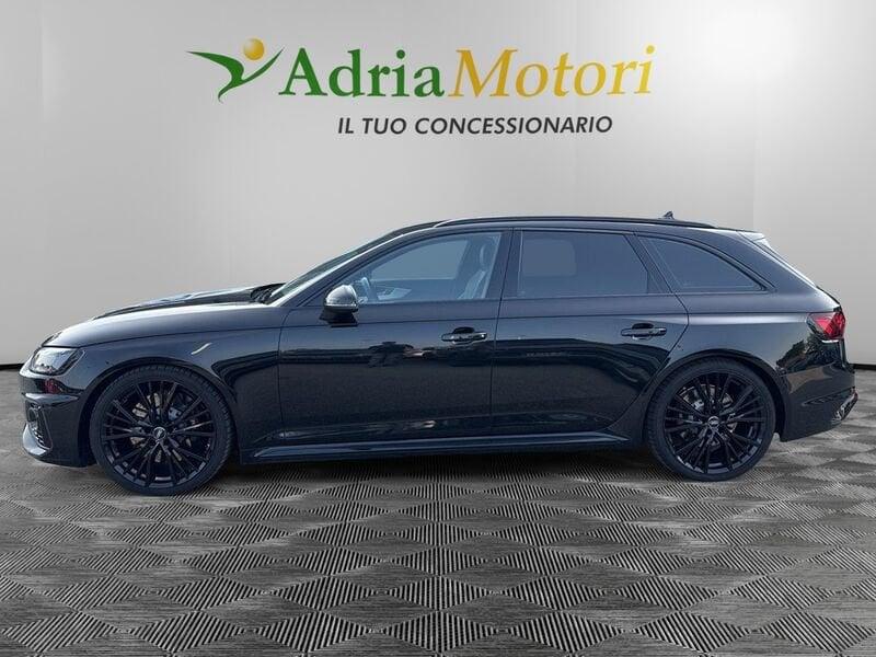 Audi A4 RS 4 Avant
