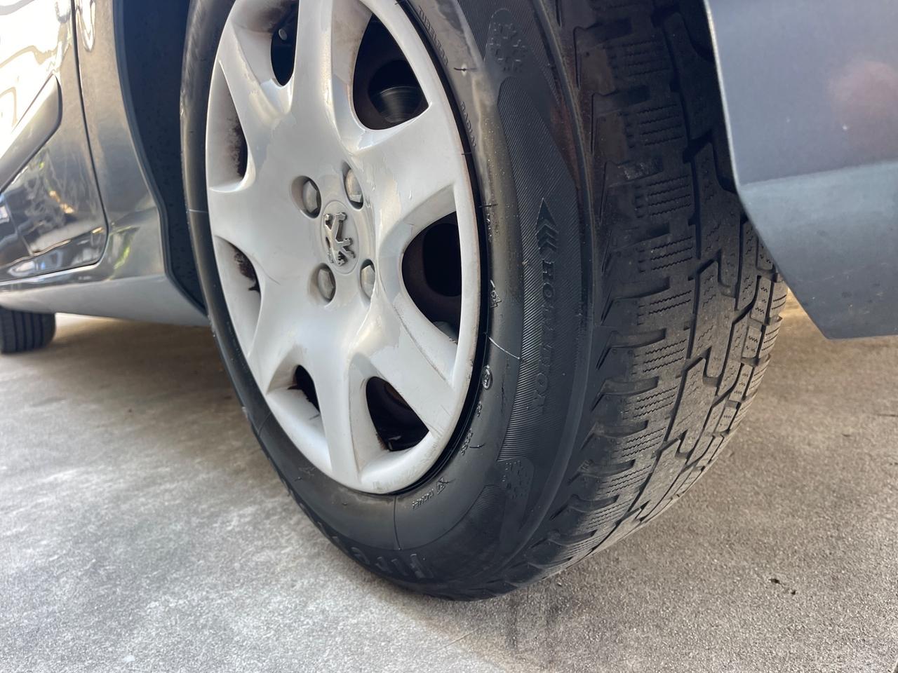 Peugeot 308 se 1.6 HDi 90CV euro5a uni prop