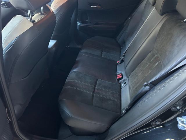 TOYOTA C-HR 1.8 Hybrid E-CVT GR Sport Black Edition