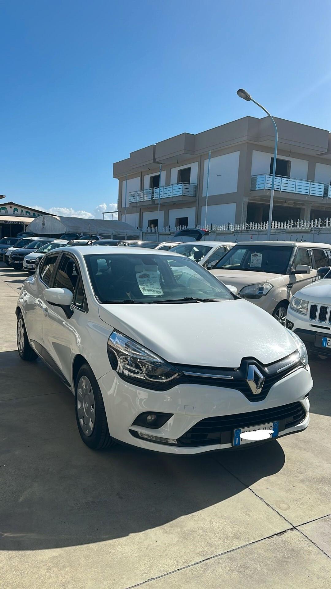 RENAUTL CLIO 2018 GPL CASA MADRE !