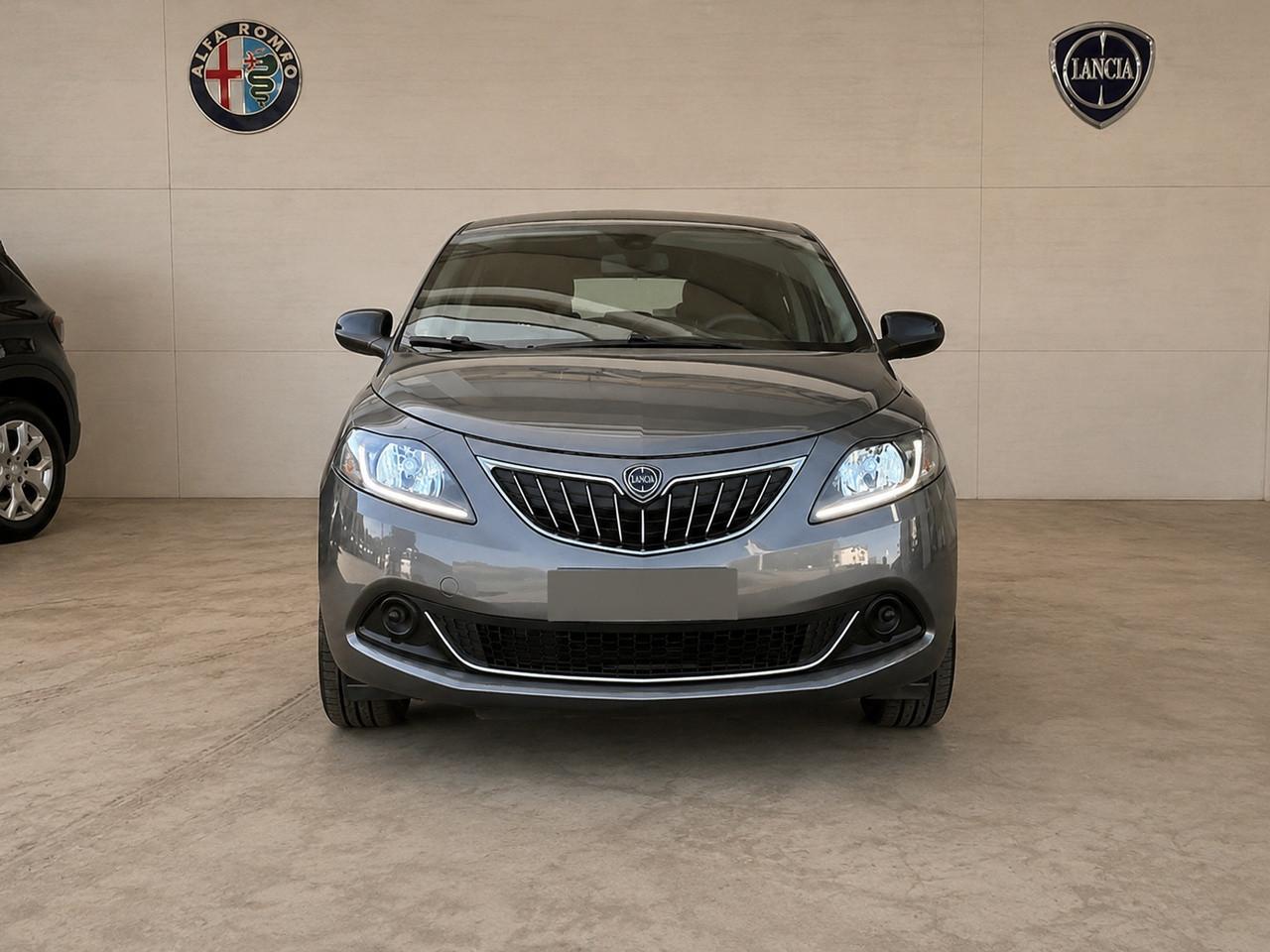 LANCIA Ypsilon III 2021 - Ypsilon 1.0 firefly hybrid Silver Plus s&s 70cv