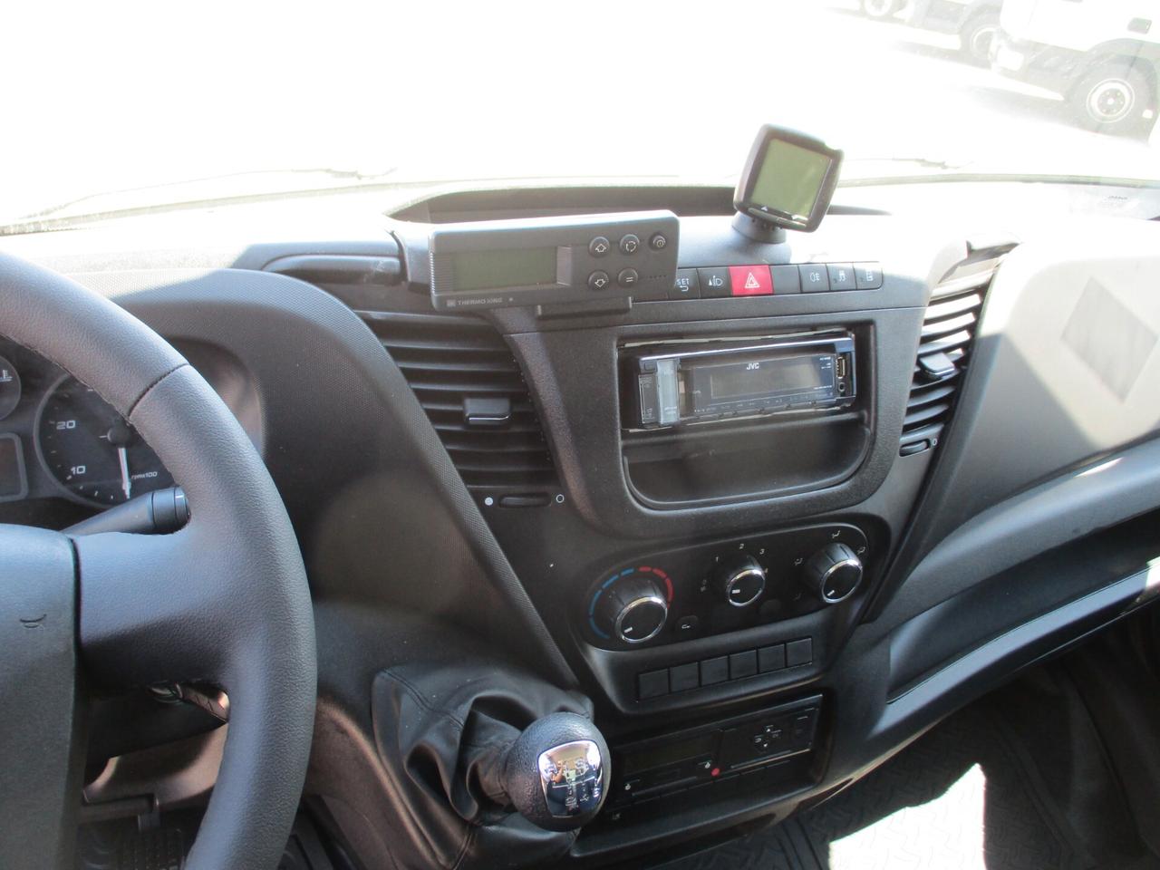 Iveco Daily 60C15 3000 150CV E6 FRIGO+PEDANA BATTUT FRCX 02/27