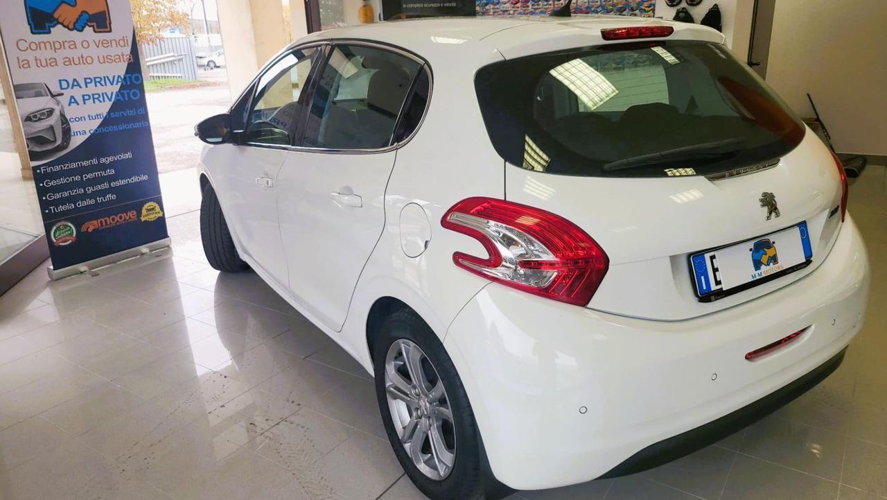 PEUGEOT 208 1° serie PureTech 82 5 porte Allure