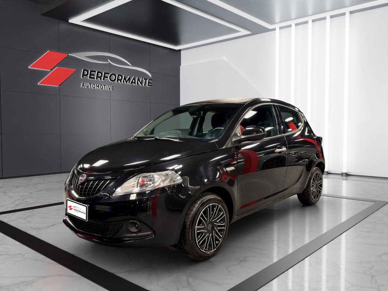 Lancia Ypsilon 1.0 firefly hybrid Silver Plus s&s 70cv