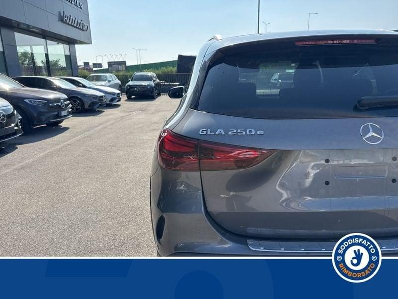Mercedes-Benz GLA 250 E PLUG-IN HYBRID AUTOMATIC AMG line ADVANCED PLUS