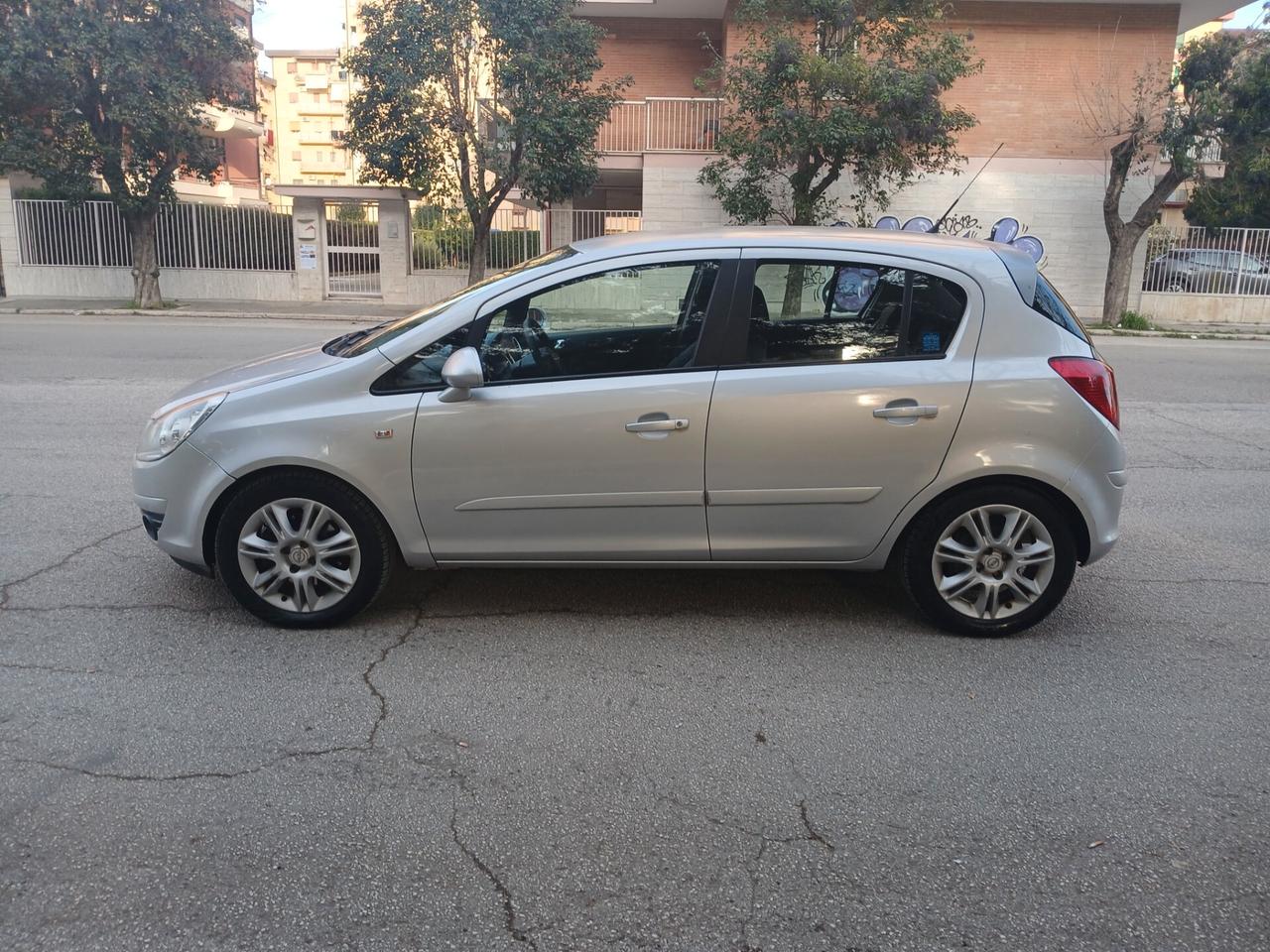 Opel Corsa 1.3 CDTI 90CV 5 porte Cosmo