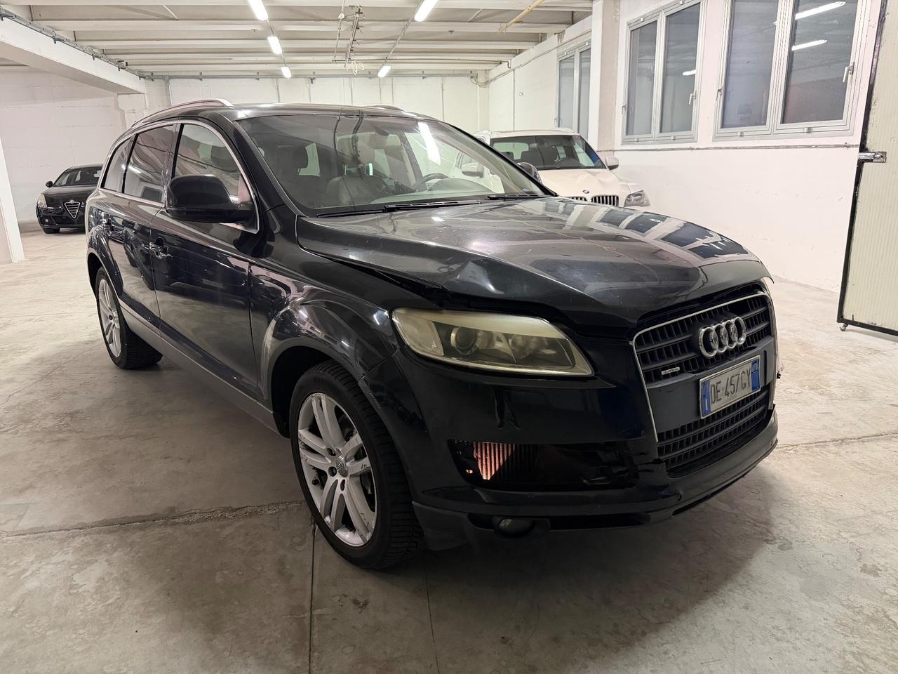 Audi Q7 3.0 V6 TDI 233CV quattro tiptronic