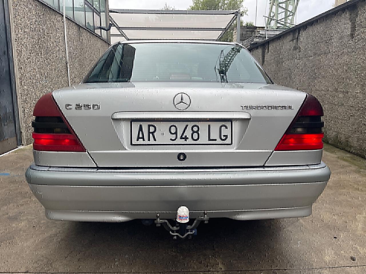 MERCEDES-BENZ C250 TURBODIESEL 150CV GANCIO TRAINO 1500KG