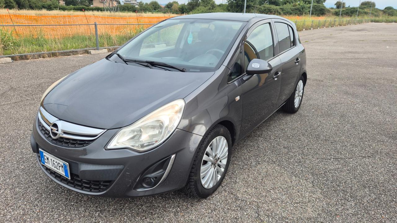 Opel Corsa 1.2 Benzina Euro 5 NEOPATENTATO