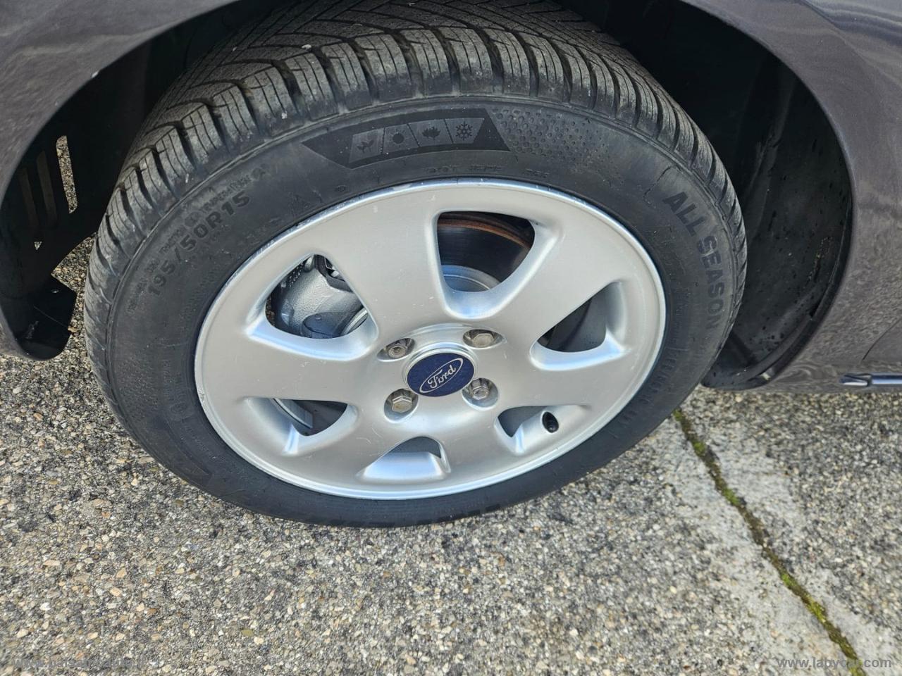 FORD Fiesta 1.4 5p. Bz.- GPL Titanium