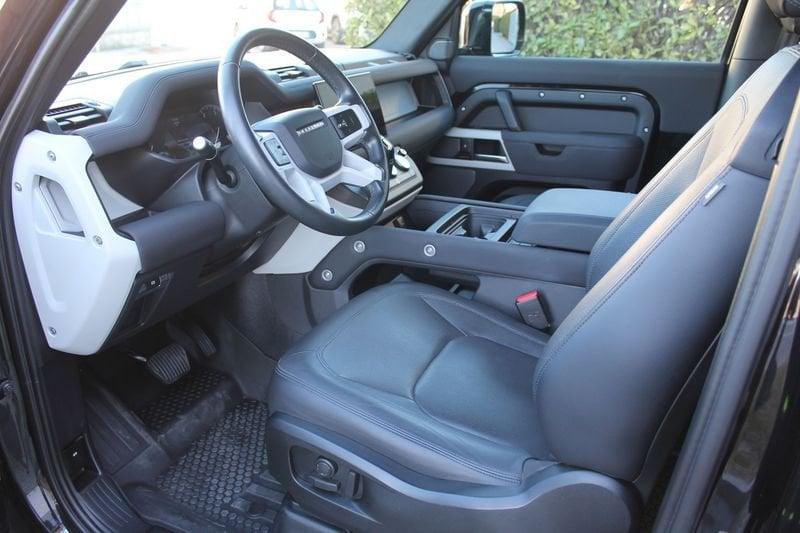 Land Rover Defender 3.0 D6 200 90 SE AWD auto.