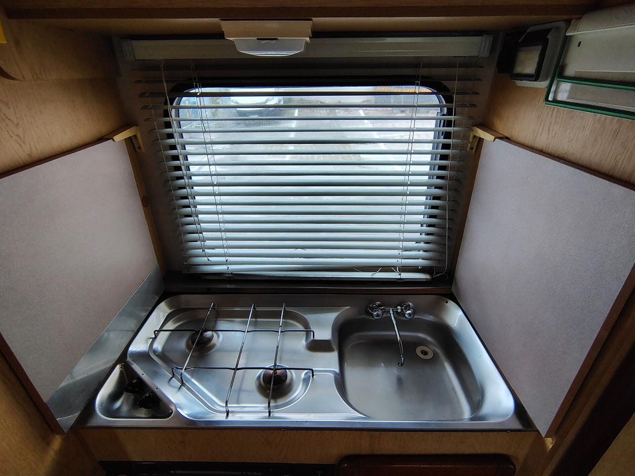 Ford transit camper 5 6 posti. Gasolio 2.5 posti puro