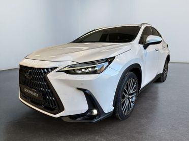 Lexus NX Plug-in Luxury 4WD MY22
