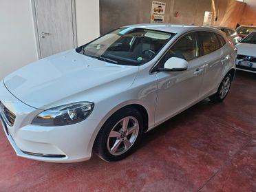 Volvo V40 D2 'eco' Momentum