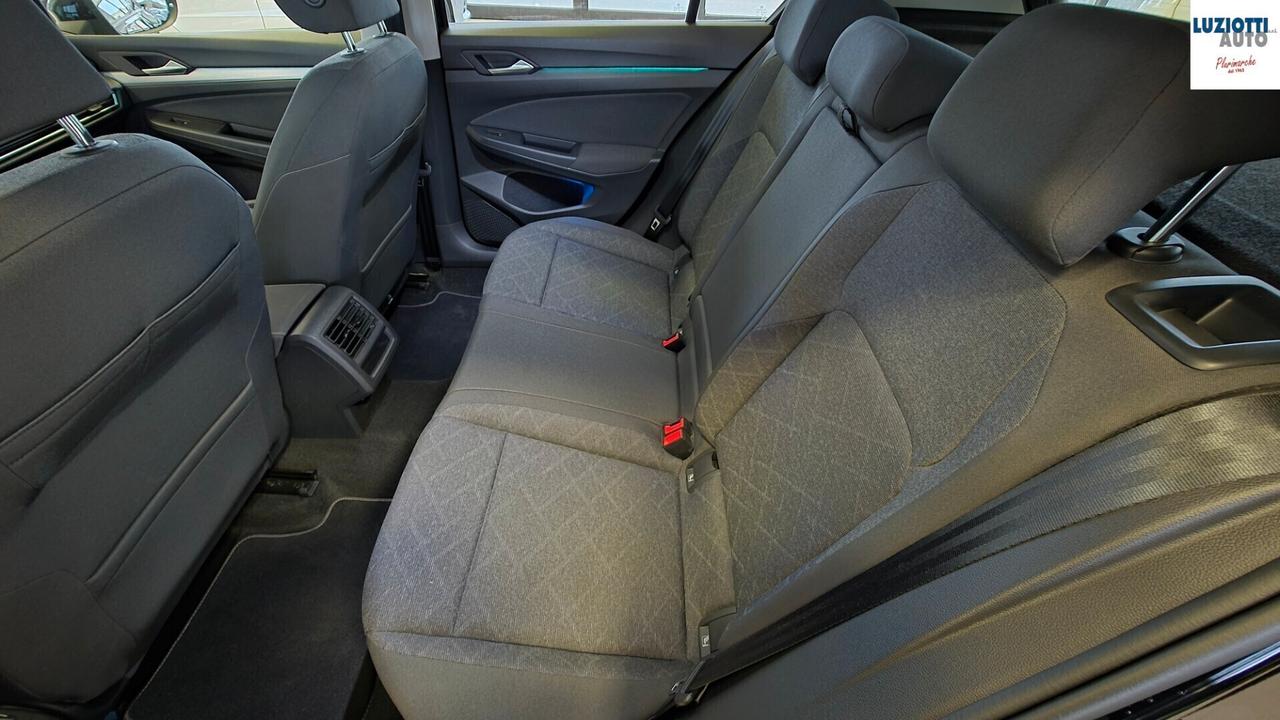 Volkswagen Golf 8 1.0 TSI 110CV LIFE