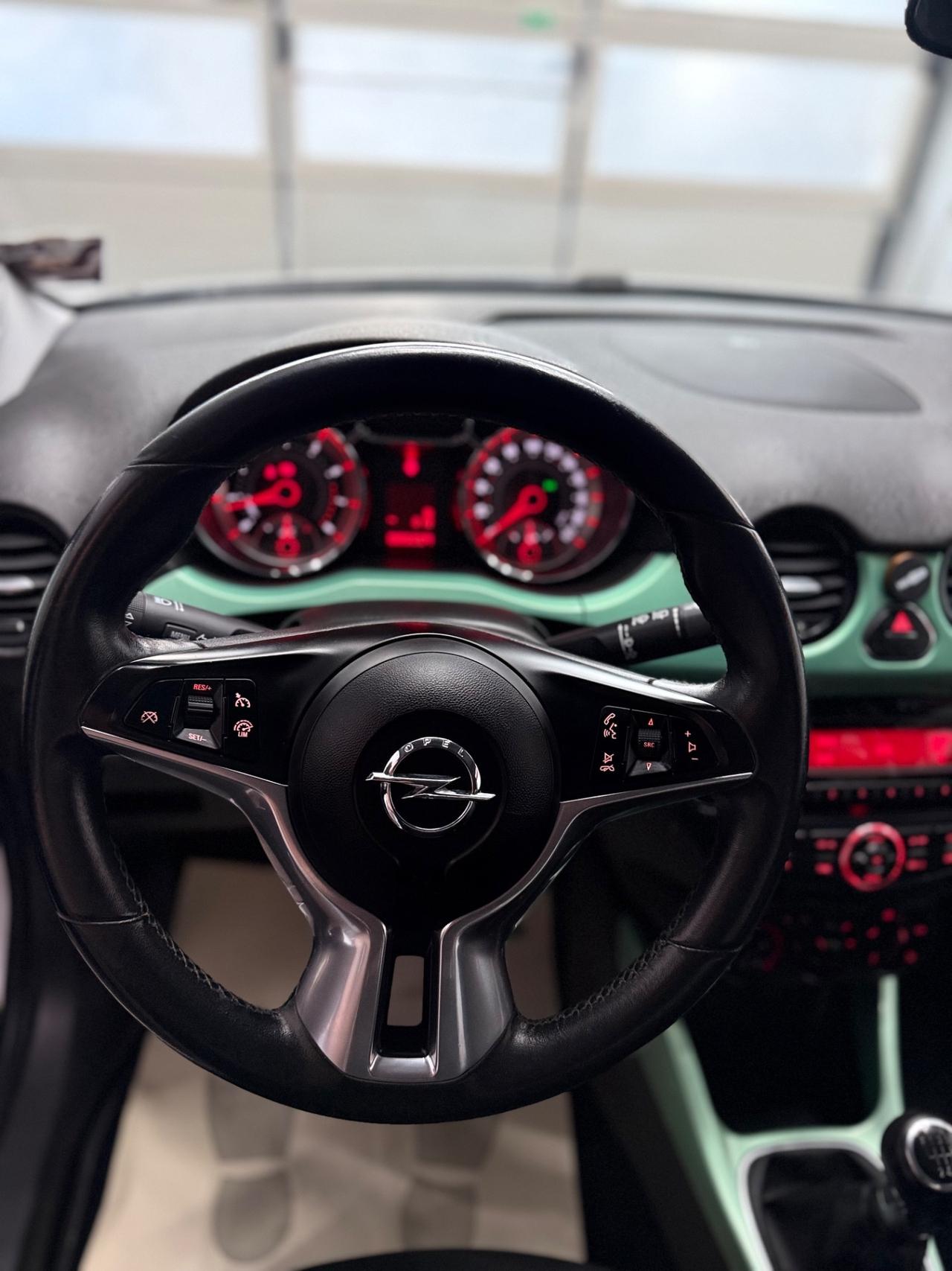 Opel Adam 1.2 70 CV