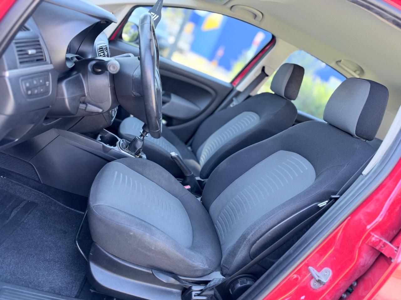 FIAT GRANDE PUNTO 1.2 BENZINA 5 PORTE GARANZIA 12 MESI