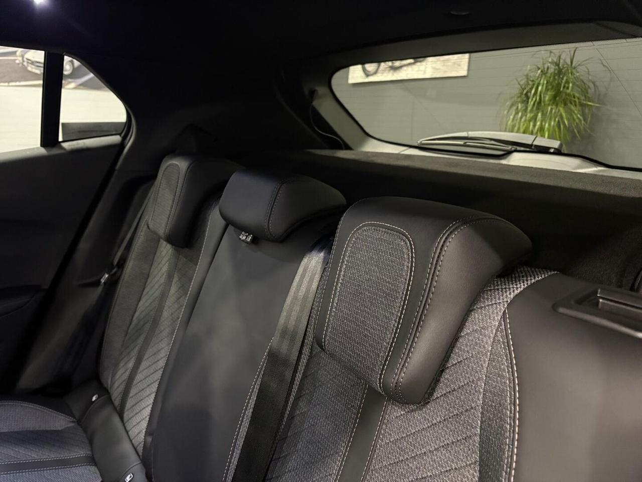 Peugeot 2008 1.2 puretech Allure s&s 100cv