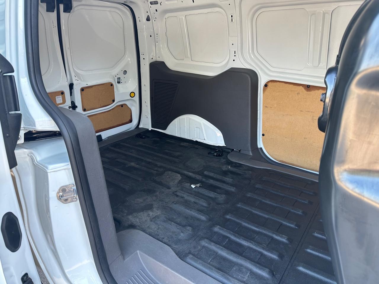 Ford Tourneo Connect 1.5 100 CV Titanium PROBLEMI AL MOTORE