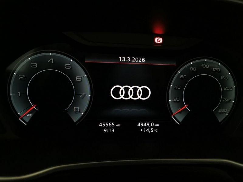 Audi Q3 35 1.5 tfsi Business Advanced s-tronic