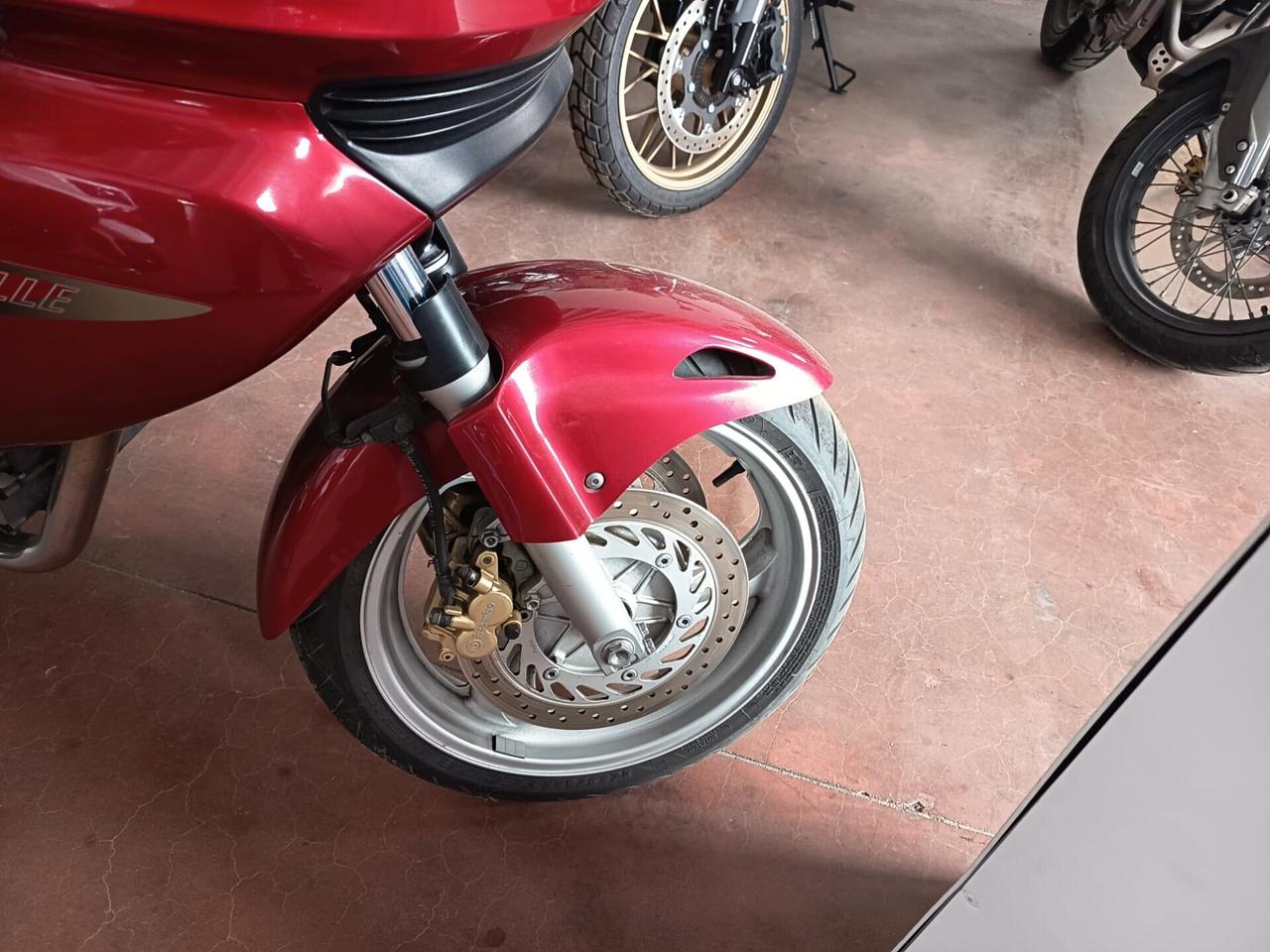 Honda Deauville 650